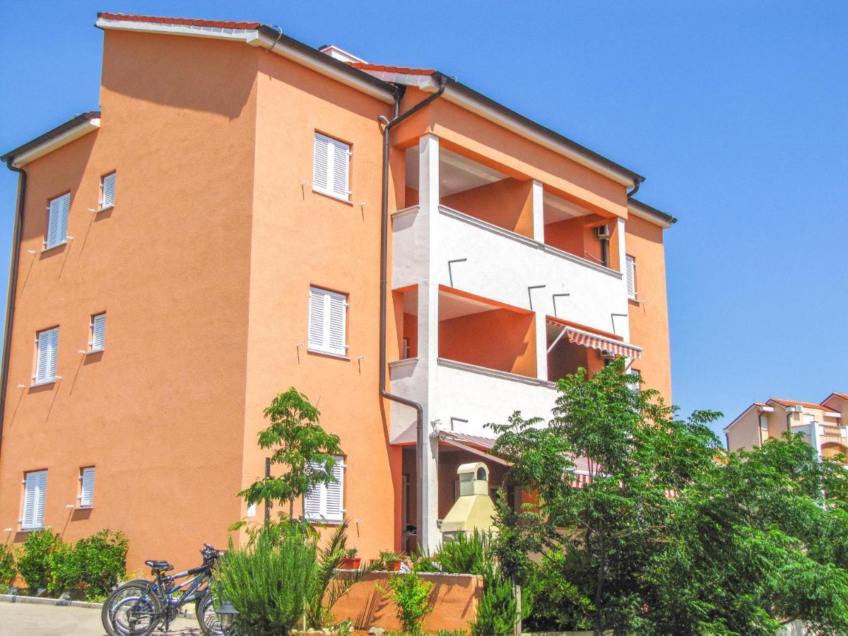 Apartment Damir Novalja Exterior photo