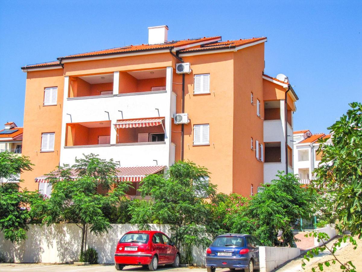 Apartment Damir Novalja Exterior photo